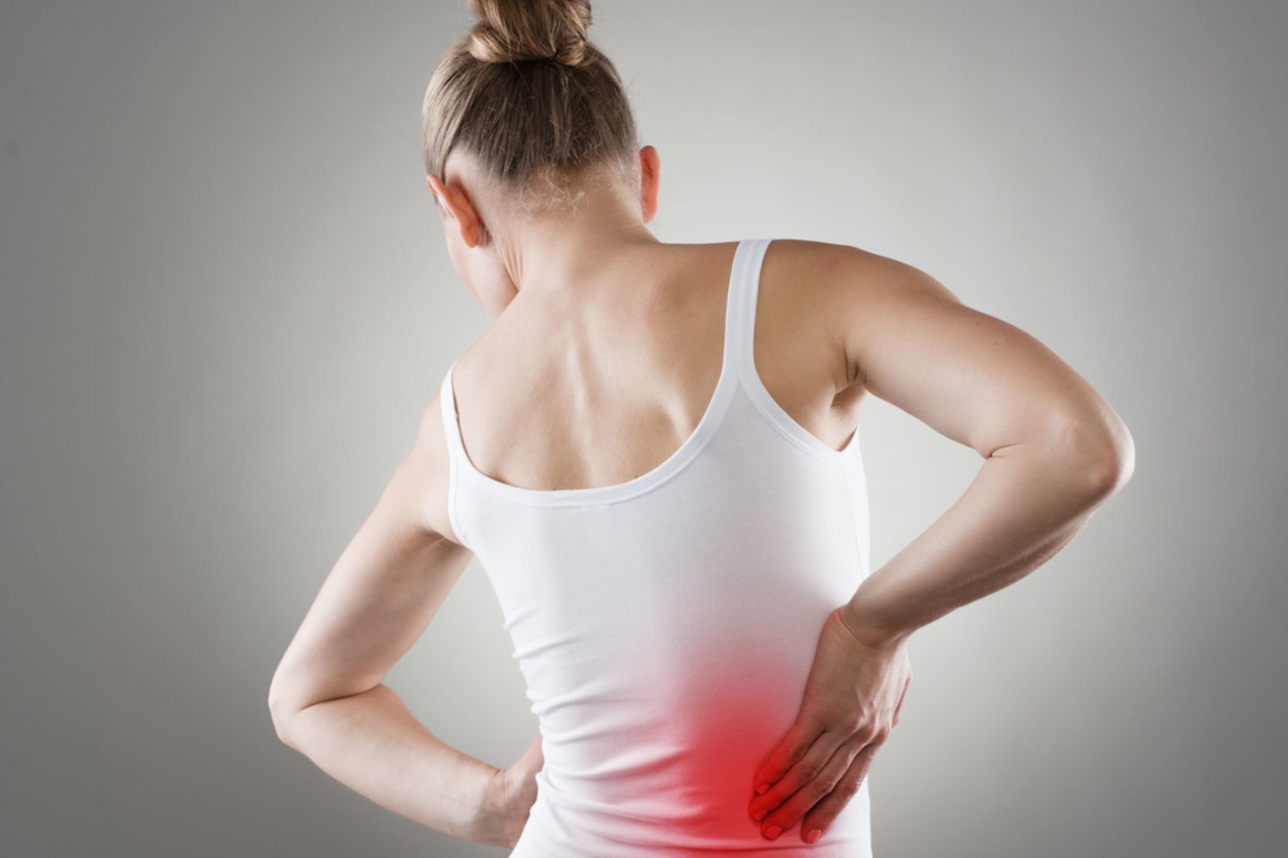 Amerikos chiropraktikų asociacijos duomenimis, pusė darbingo amžiaus amerikiečių teigia patiriantys nugaros skausmus.<br>123rf nuotr.