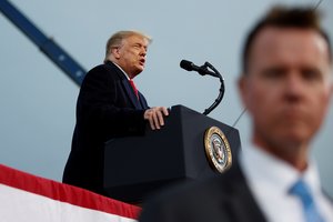 Kandidatą į Aukščiausiąjį Teismą D. Trumpas sako paskelbsiantis šeštadienį