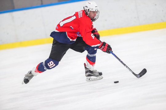 Ledo ritulio sezono starto belaukiant: naują erą pradedantys „Baltų Ainiai“