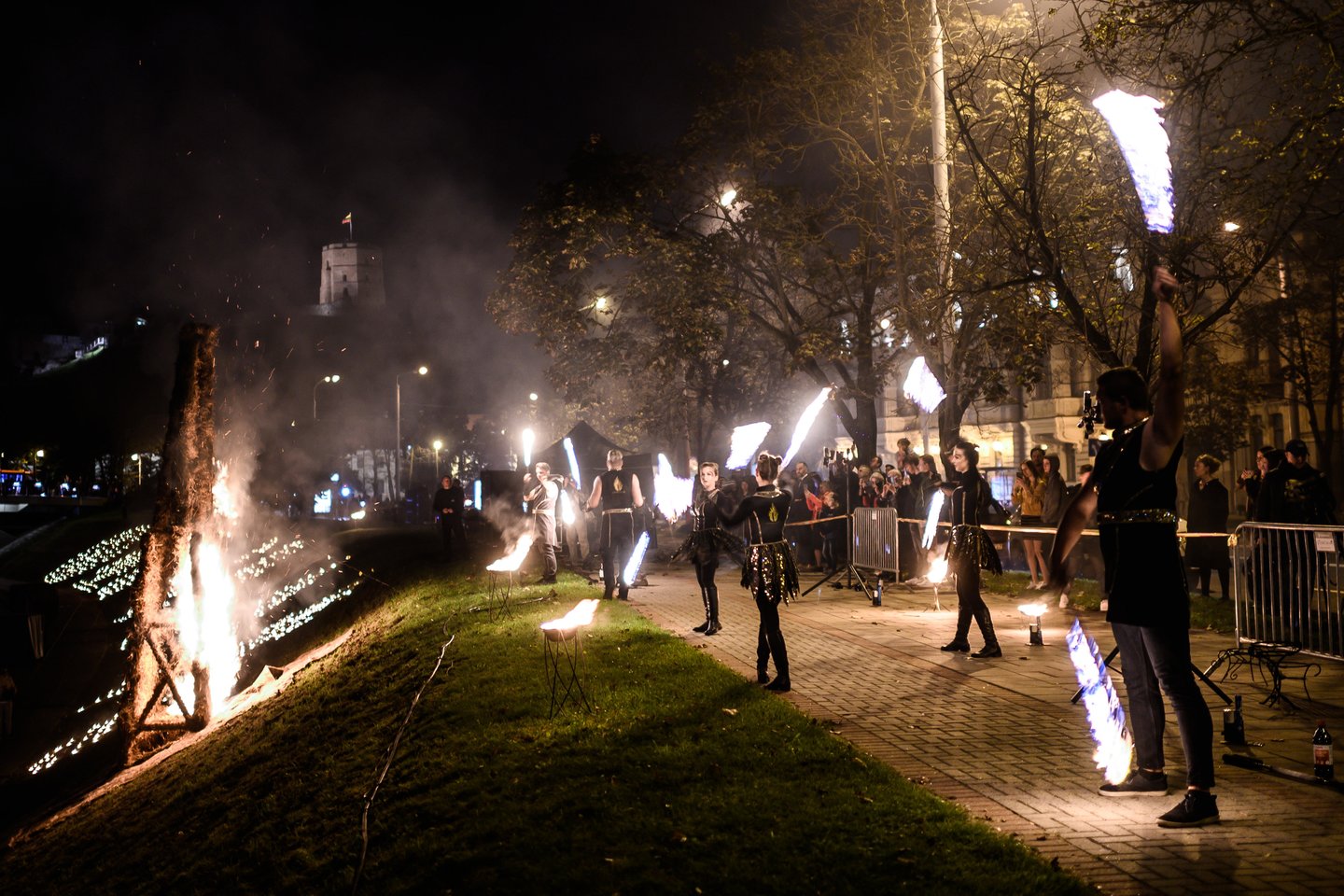 Rudens lygiadienis Vilniuje paminėtas verpstėmis ir ugnimi.<br> V.Skaraičio nuotr.