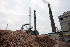 Negali nurimti dėl pigaus baltarusiško kuro – aistras kursto radiacija    