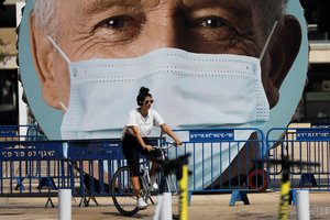 Izraelyje ir toliau intensyvėjant COVID-19 protrūkiui, griežtinamas karantinas