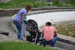Neranda išeities: pinigų už vaikus skyrimo tvarka šeimą verčia laužyti galvas, ar susilaukti dar vienos atžalos