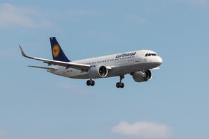 Sugalvojo, kaip sumažinti lėktuvų išmetamą CO2 kiekį – tam nereikia jokių naujų technologijų