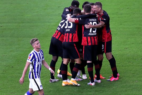 Vokietijoje: nesvetingai žaidusi  „Eintracht“ ekipa iškovojo įtikinamą pergalę Berlyne