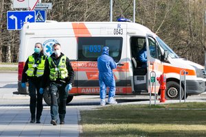 Medikams prakalbus apie antrąją koronaviruso bangą – pokyčiai policijoje