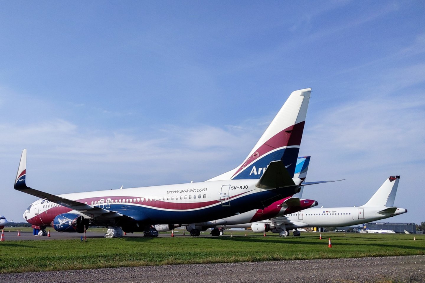  Nigerijos bendrovės lėktuvas ilgam įstrigo Kauno oro uoste.<br> G.Bitvinsko nuotr.