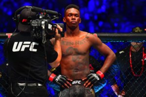 UFC turnyre saloje iš Nigerijos kilęs I. Adesanya nokautavo nepralaimėjusį brazilą