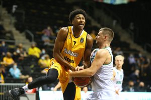 LKL autsaiderių dvikovoje dėl pirmosios sezono pergalės „Šiauliai“ atrodė bejėgiškai