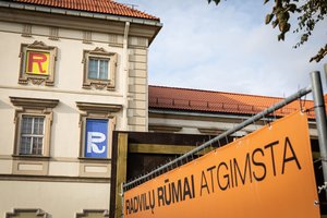 Atgimstantys Radvilų rūmai Vilniuje – kol kas lyg žandikaulis be dantų