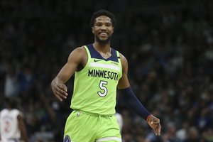 Kaimynams pagrasinęs ginklu NBA žaidėjas atsidūrė už grotų – buvo kaltinamas ir marihuanos laikymu