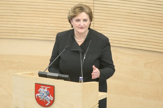 2013 m. Seimo pirmininke vietoj atsistatydinusio Vydo Gedvilo išrinkta kita Darbo partijos atstovė Loreta Graužinienė.<br>R.Danisevičiaus nuotr.