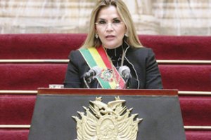 Bolivijoje prieš rinkimus atsistatydino trys ministrai