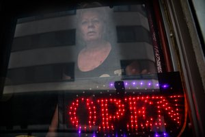 Kovodamas su koronavirusu Briuselis uždraudė prostituciją