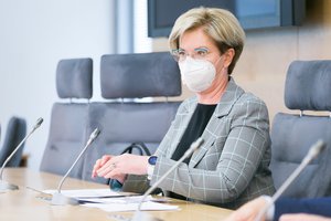 R. Lingienė pateikė epidemiologų rekomendacijas dėl tolesnio darbo organizavimo