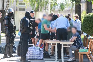 Nerašytos kalėjimo taisyklės pribloškia: aiškinosi, kaip priskiria kastai ir koks gyvenimas laukia