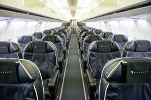 Po priekaištų „Singapore Airlines“ atsisako „skrydžių į niekur“ 