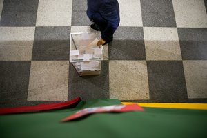 VRK skelbia, ką žinoti apie balsavimą savo mieste: vyks ne tik savivaldybėse, prailgintas laikas