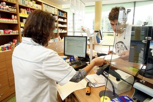 SAM susirūpino vaistų prieinamumu: ragins farmacininkus mažinti kainas