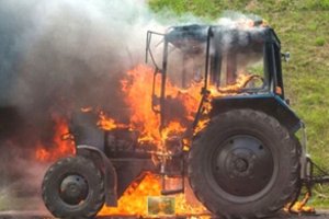 Ūkininkei padegėjas atėmė ramybę