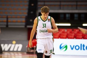 Pergalingus taškus į „Olympiakos“ krepšį įmetęs R. Jokubaitis: „Rankos drebėjo, tokios situacijos dar neturėjau“