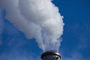 Po įspėjimo apie pavojų ir siūlymą kuo trumpiau būti lauke – paaiškinimas kaip apsisaugoti