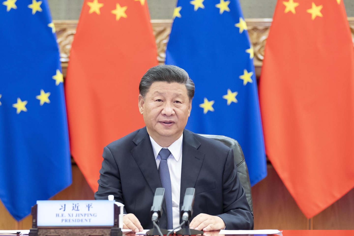 ​Europos Sąjungos lyderiai ateinantį mėnesį surengs specialų viršūnių susitikimą aptarti komplikuotiems Europos santykiams su Kinija.<br>SIPA press/Scanpix nuotr.