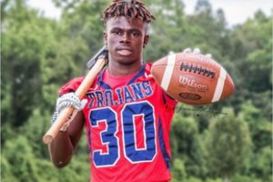 Jaunąjį amerikietiškojo futbolo žaidėją nužudė miegantį