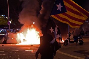 Katalonijoje policija sulaikė separatistų šalininkų protestuose dalyvavusius 16 žmonių