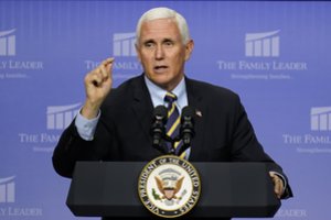 JAV viceprezidento M. Pence'o COVID-19 testo rezultatai – neigiami