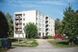 Dėl varguolių kaimynystės Vilniaus rajono gyventojai kaltina savivaldybę: ji kuria getą