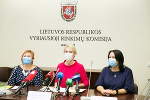 Saviizoliacijoje esantys rinkėjai raginami pildyti formas ir balsuoti namuose