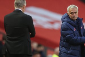 Įvarčių lietus Mančesteryje: J. Mourinho pervažiavo savo buvusią komandą