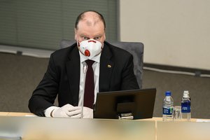 S. Skvernelio žinia apie naujas koronaviruso užkardymo priemones: žada sprendimus jau trečiadienį