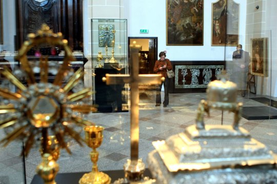 2005 m. Vilniuje įsteigtas Bažnytinio paveldo muziejus. Kol muziejui skirtame bernardinių vienuolyne Maironio gatvėje vyko restauraciniai darbai, bažnytinio paveldo ekspozicija buvo eksponuojama Nacionaliniame muziejuje.<br>R.Danisevičiaus nuotr.