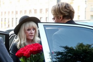 Mirė artimas Alos Pugačiovos bičiulis ir kolega: prie karsto – ašaros ir jautrūs žodžiai