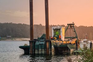 Toliau įrenginėjama nauja irklavimo trasa Kaune: pradedamas gilinti Lampėdžio ežeras