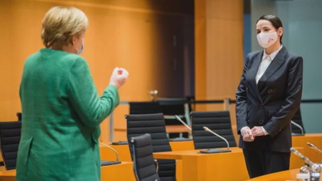 Su A. Merkel susitikusi S. Cichanouskaja: būtina kuo greičiau surengti naujus rinkimus Baltarusijoje