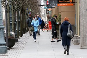 Prognozuoja tris karantino scenarijus: net ir lengviausias gali reikšti bankrotus