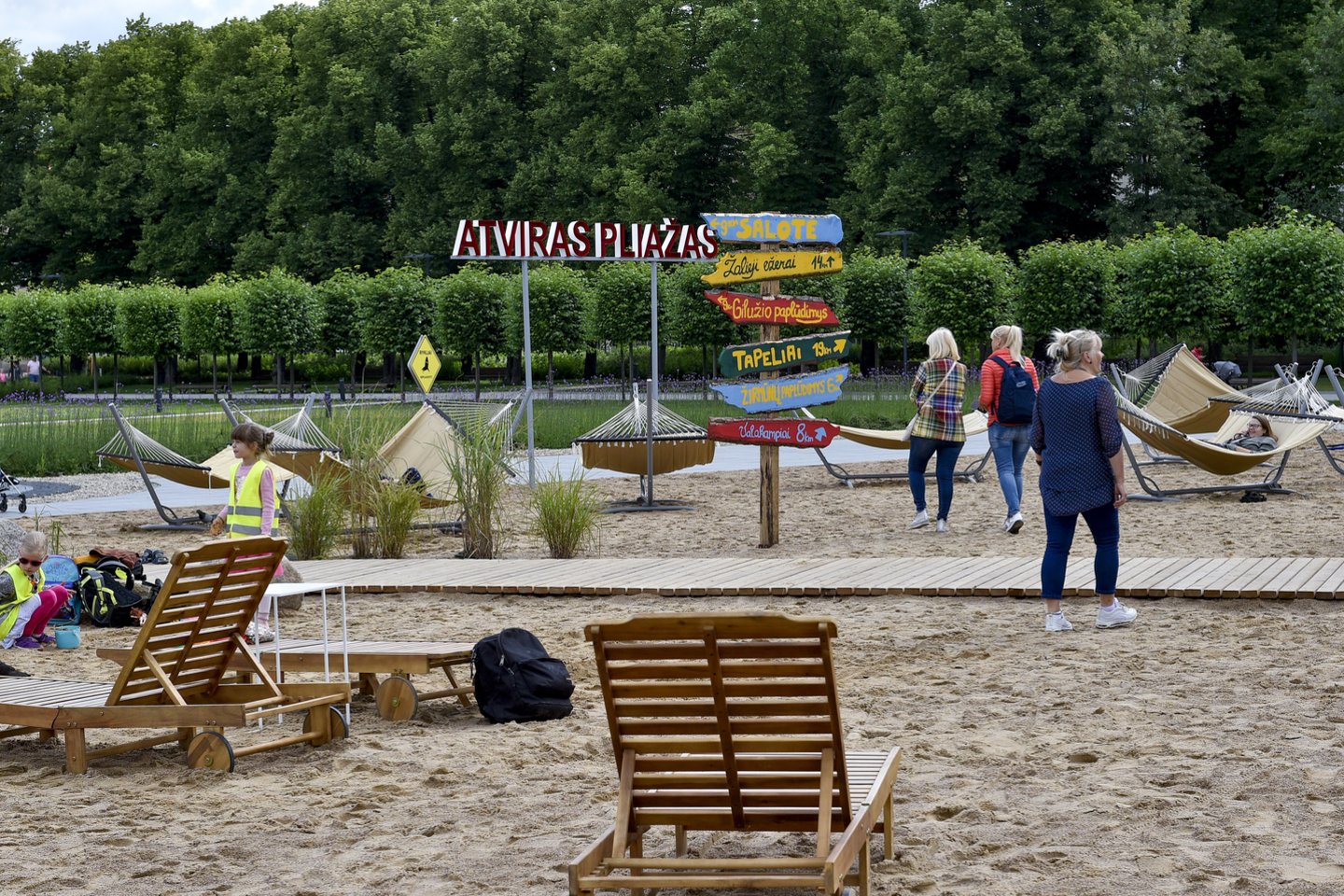 Paplūdimys Lukiškių aikštėje sukėlė didžiulę audrą.<br>V.Ščiavinsko nuotr.