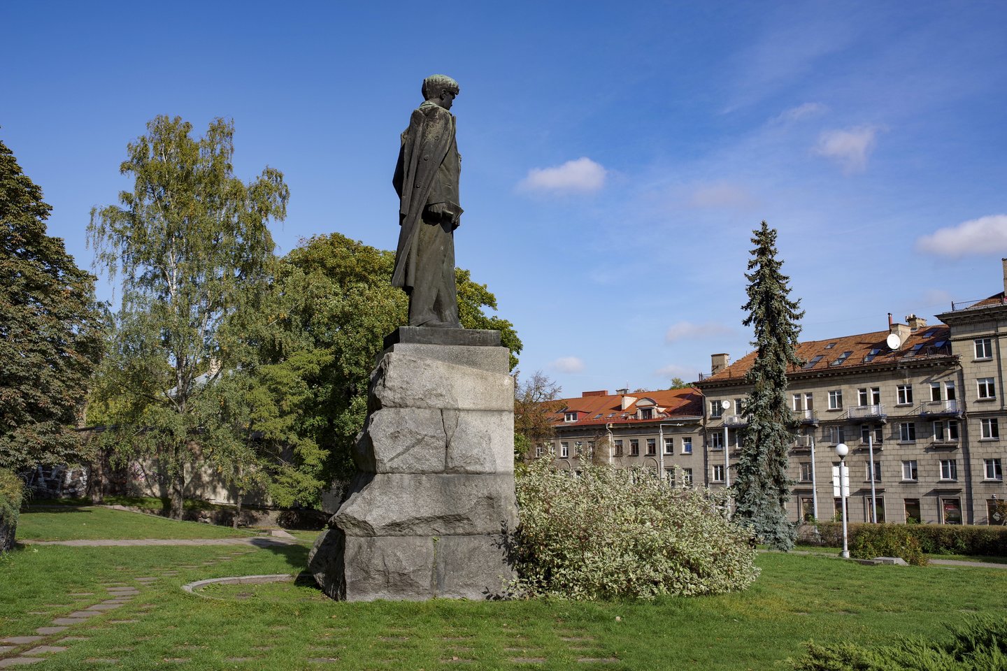 Diskusijos apie rašytojo Petro Cvirkos paminklą Vilniuje organizavimui skirta 42 tūkst. eurų.<br>V.Ščiavinsko nuotr.