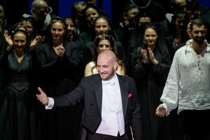 Dirigentas Sesto Quatrini publiką supažindins su „Anos Bolenos“ tvirtove