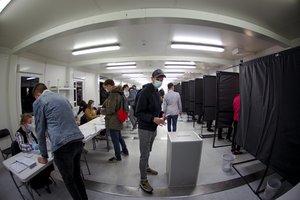 Iš anksto Seimo rinkimuose balsavo daugiau rinkėjų negu 2016 m.: skelbia aktyviausias apygardas