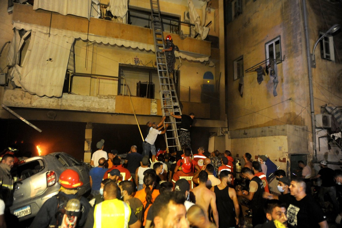 Libano televizijos stotis „Al Jadeed“ pranešė, kad nelaimės metu sužalota daugiau nei 30 žmonių.<br>Sipa/Scanpix nuotr.