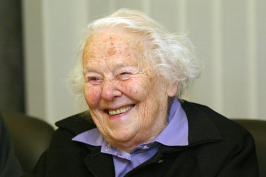 2009 m. mirė kultūros istorikė ir edukologė, tautinės mokyklos ir Lietuvos švietimo koncepcijų viena kūrėjų Meilė Lukšienė (96 m.).<br>P.Lileikio nuotr.