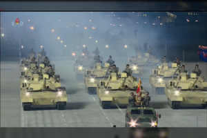 Kariškiai suglumę: Šiaurės Korėjos parade pastebėtas dar nematytas tankas