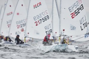 Lietuvos buriuotojams Europos „Laser“ čempionatas – tarpinė stotelė link Tokijo