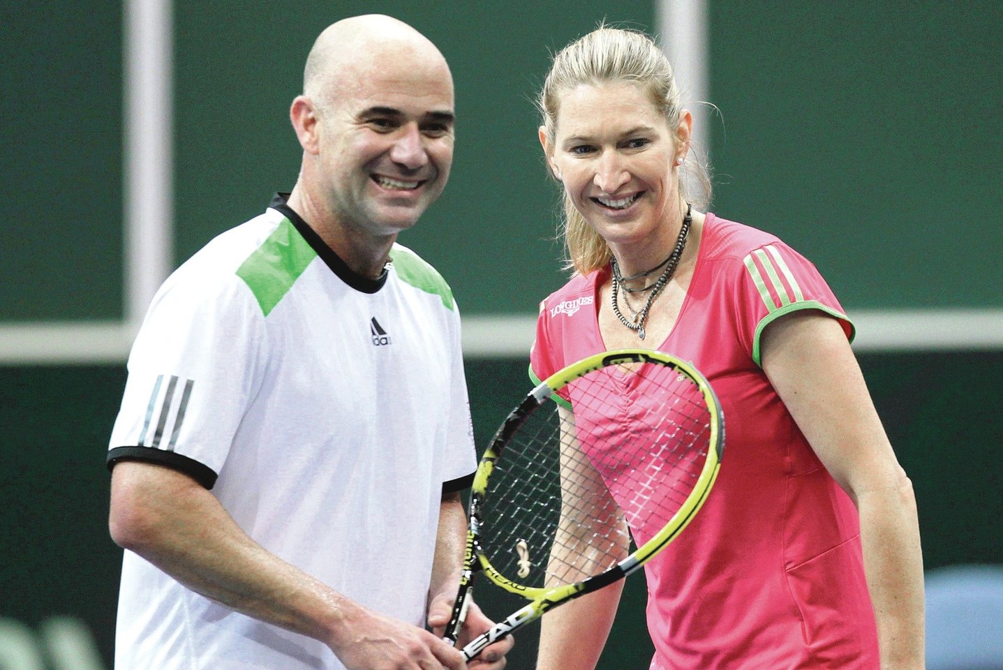 Kitą savaitę teniso pasaulio garsenybės vokietė S.Graf ir amerikietis A.Agassi švęs 19-ąsias savo vestuvių metines.<br>„Scanpix” nuotr.