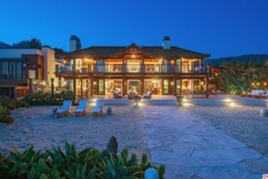 Legendinis aktorius parduoda savo įspūdingus apartamentus – kaina trikdo