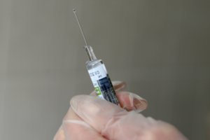 Vaistinių atstovai paragino SAM priimti sprendimą dėl skiepijimo vaistinėse
